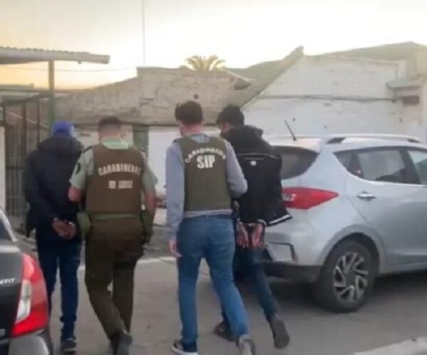 Dos sujetos fueron detenidos acusados del secuestro de una mujer