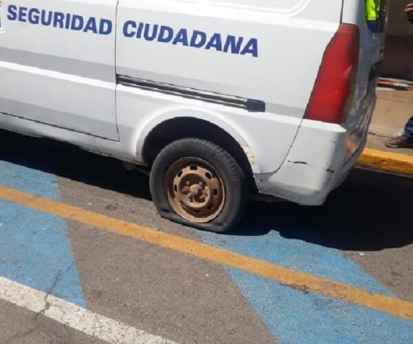 Inspectores municipales fueron agredidos en el centro de San Antonio
