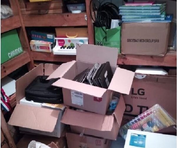 Roban más de 70 tablets y notebooks desde escuela