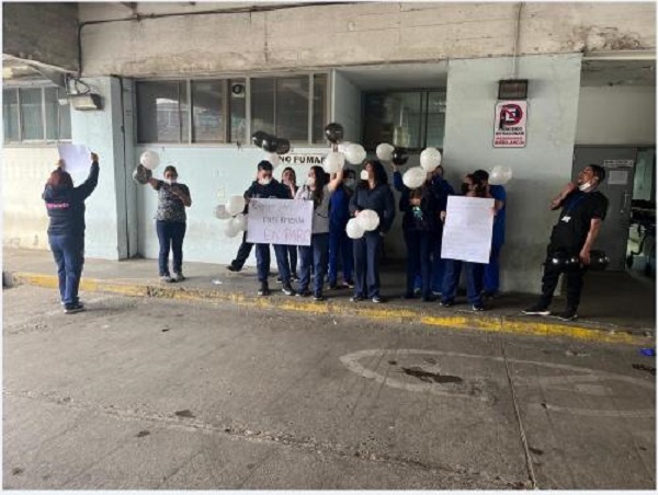 Funcionarios de Urgencia se manifestaron denunciando sobrecarga del servicio