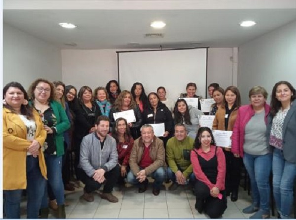 Integrantes del programa Jefas de Hogar participan de encuentro y taller de formación