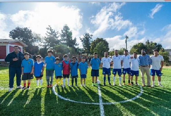 Entregan cancha de futbolito a Escuela Eduardo Fernández de Asturias en San Antonio