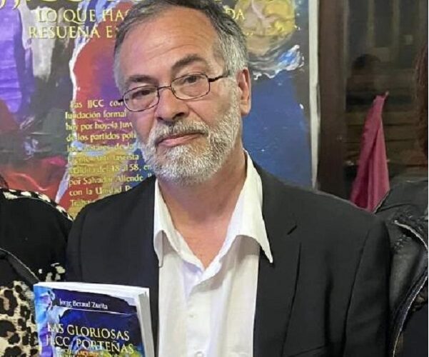 Escritor Jorge Beraud presentó su nuevo libro en San Antonio