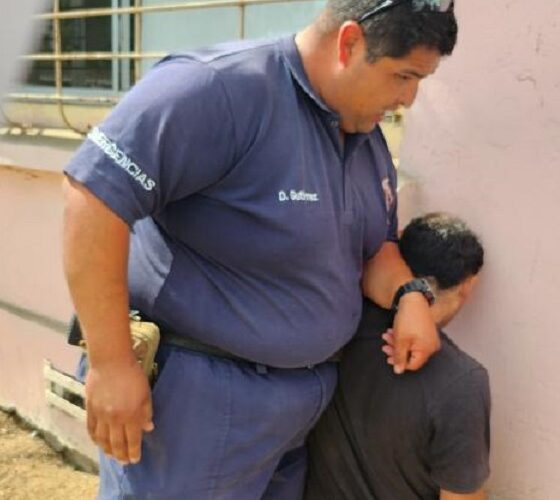 Transeúntes realizaron detención ciudadana  por robo de celular