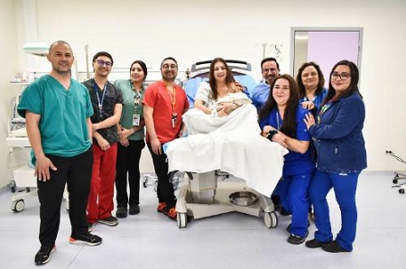 Nace el primer bebé en el nuevo Hospital Claudio Vicuña