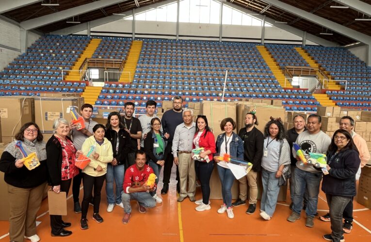 Municipalidad de San Antonio comenzó con la entrega de juguetes a las organizaciones