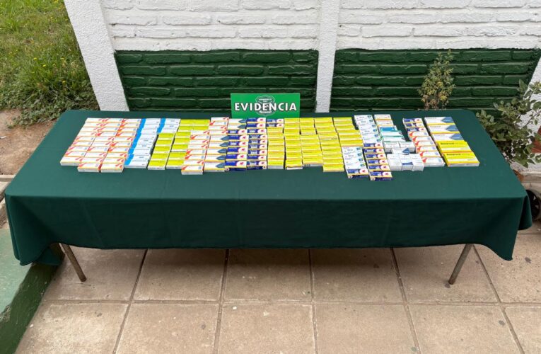 Decomisan medicamentos que eran comercializados en feria libre de El Tabo: una detenida