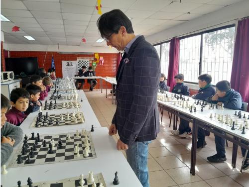 Evento: Gran maestro internacional llega a San Antonio para celebrar el Día Nacional del Ajedrez Escolar
